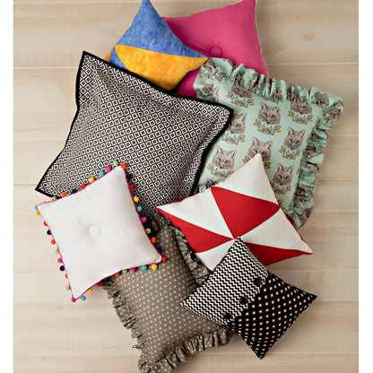 Simplicity S9402 sewing pattern envelope showing cushions in different sizes and trims