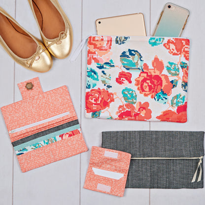 Simplicity S9408 sewing pattern envelope showing bags and small accessories