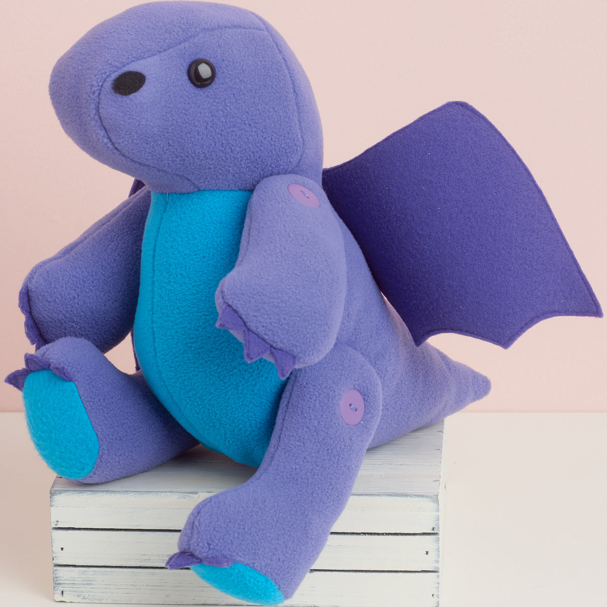 Simplicity S9441 sewing pattern envelope showing button jointed plush animals