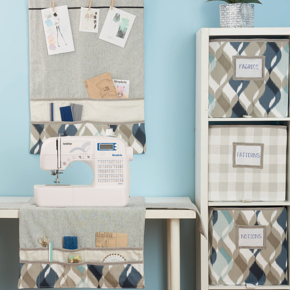 Simplicity S9444 sewing pattern envelope showing pocket organiser board cover