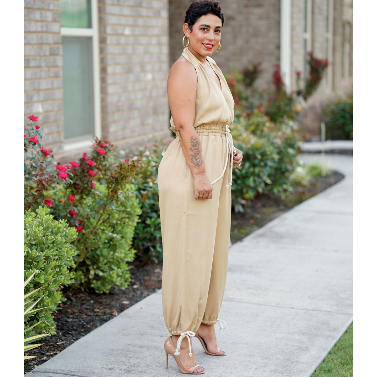 Simplicity S9480 sewing pattern envelope showing casual wear