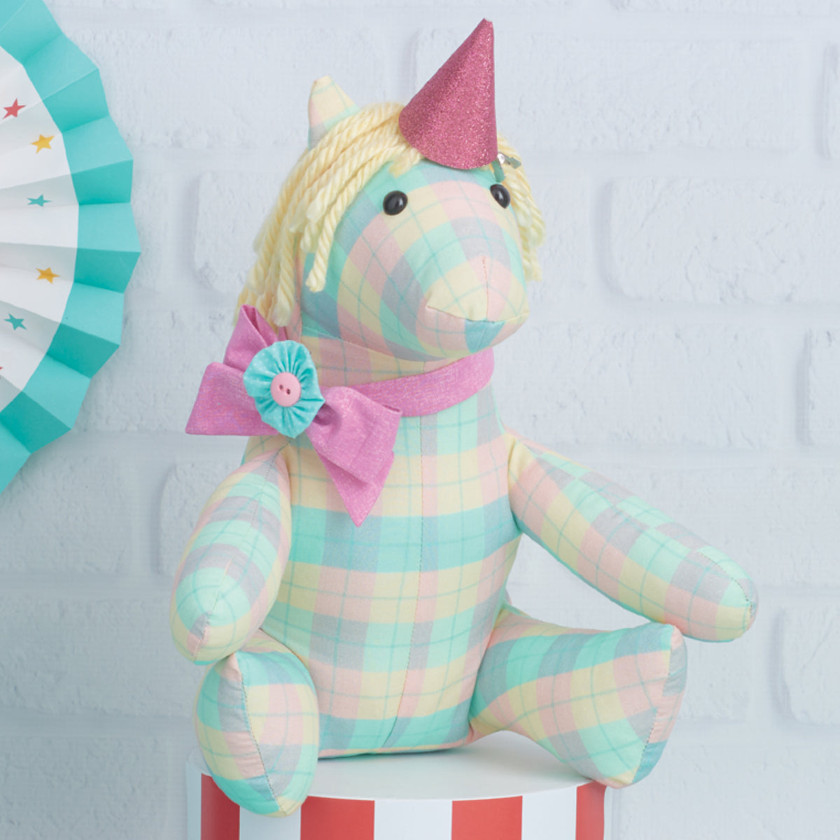 Simplicity S9498 sewing pattern envelope showing stuffed animals