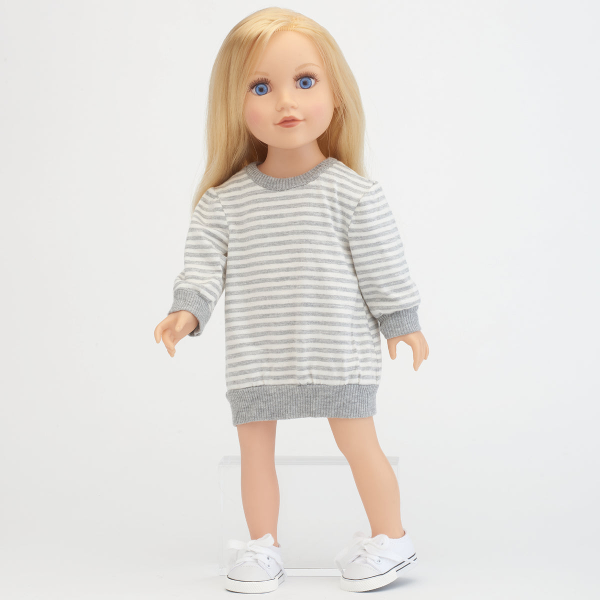 Simplicity S9500 sewing pattern envelope showing doll clothes