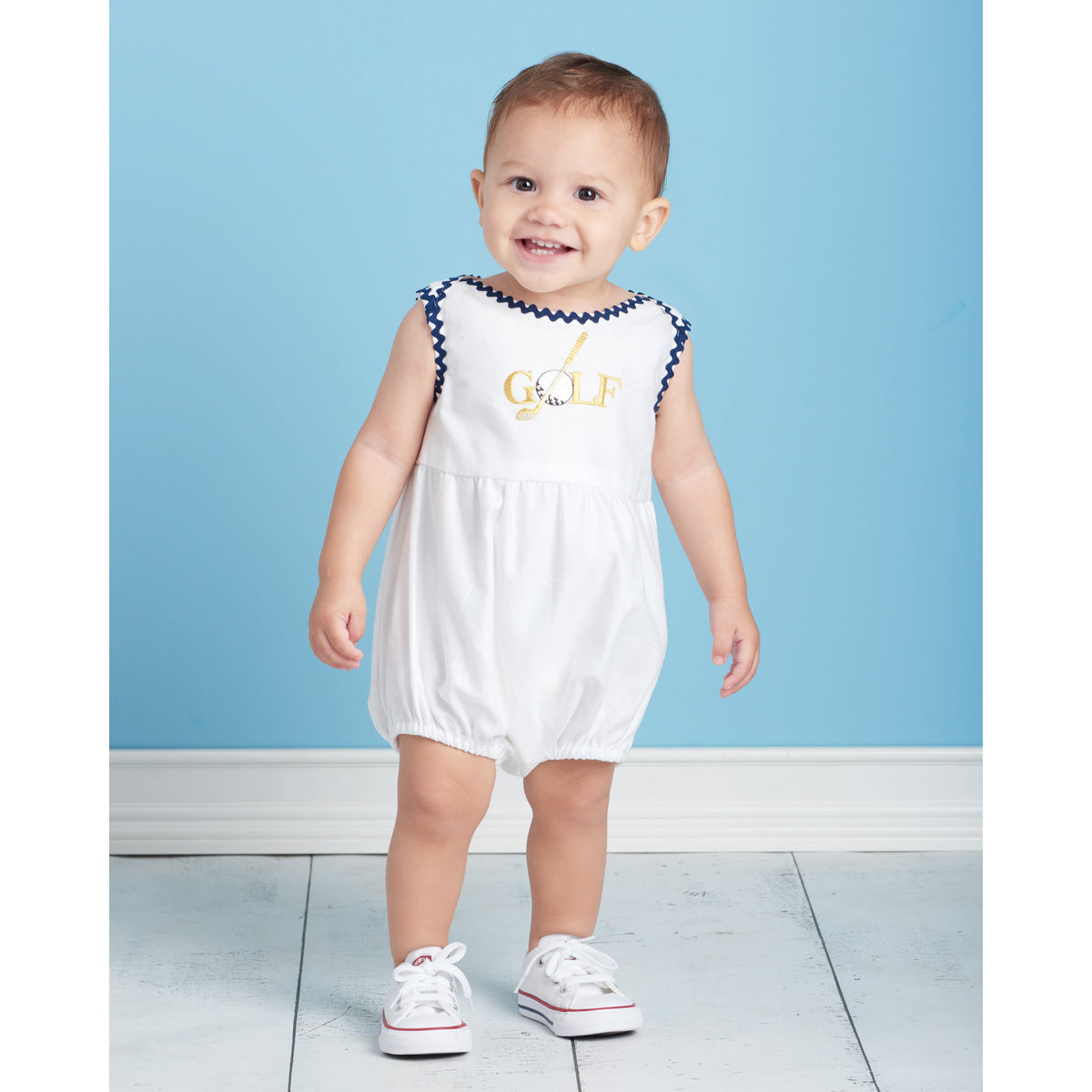Simplicity S9557 pattern envelope showing baby clothes