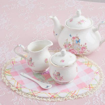 Simplicity S9573 sewing pattern envelope showing table linens