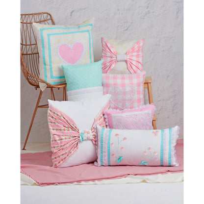 Simplicity S9574 sewing pattern envelope showing cushions