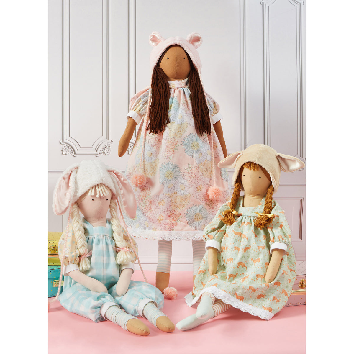 Simplicity S9621 sewing pattern envelope showing dolls and doll clothes designs