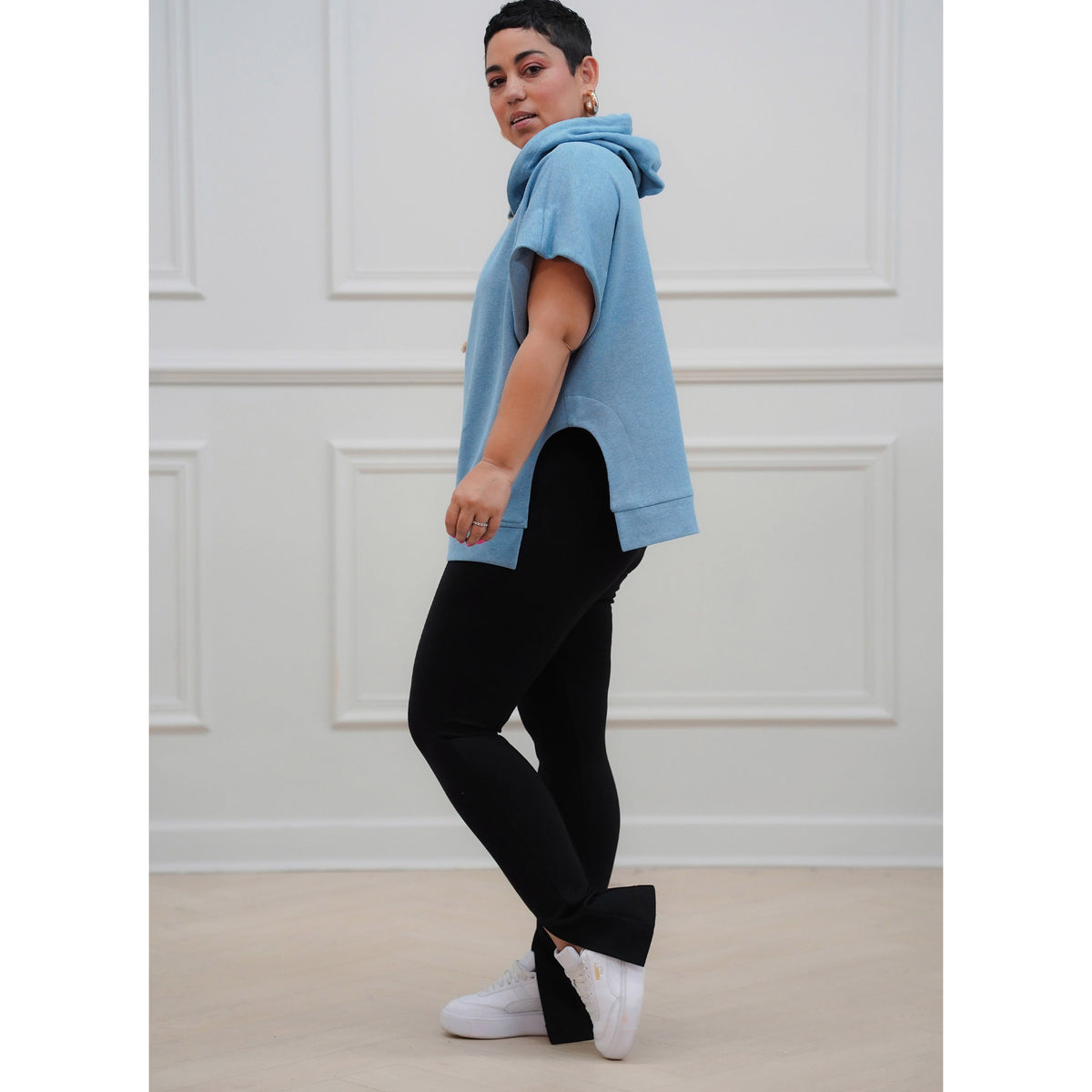 Simplicity S9636 sewing pattern envelope showing casual wear designs