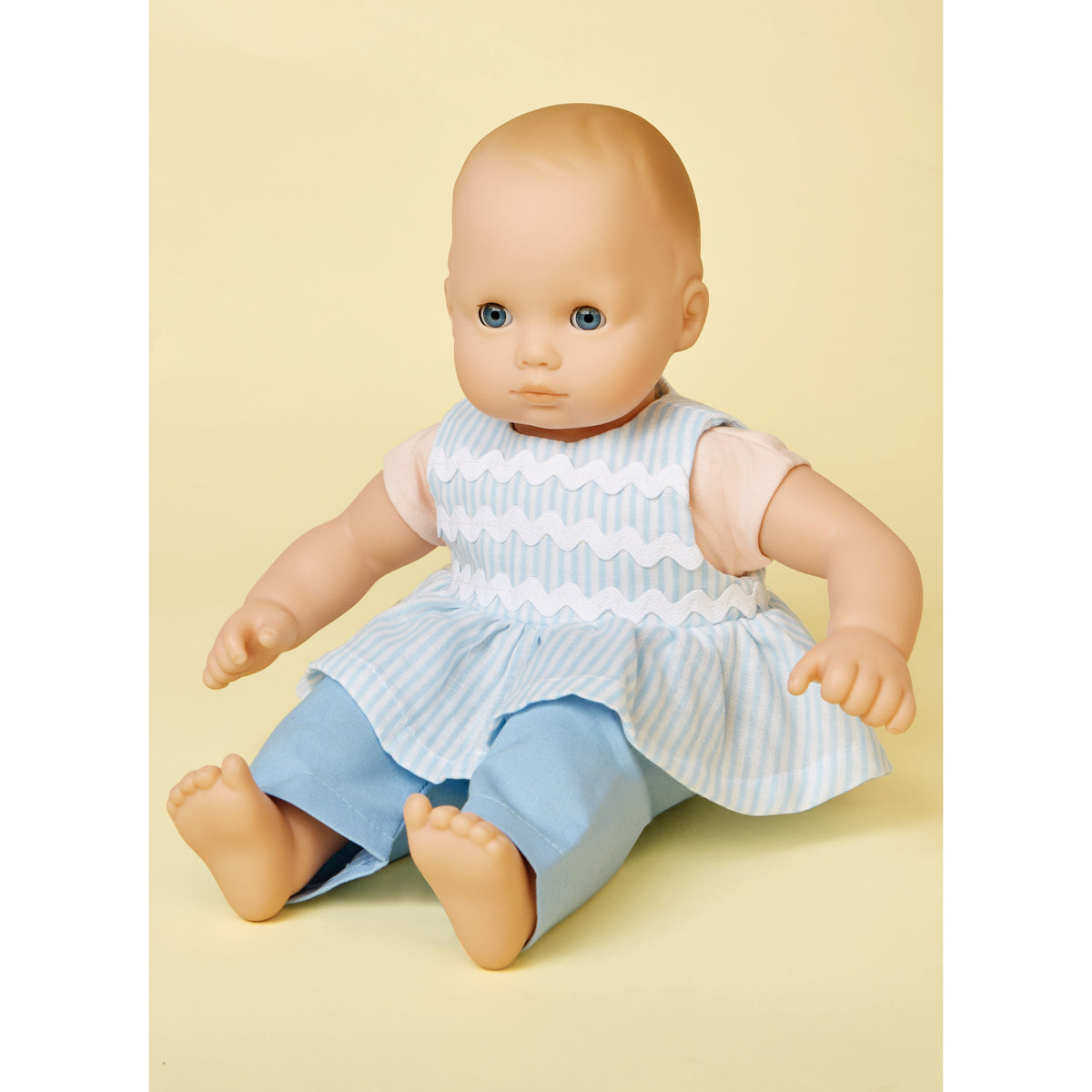 Simplicity sewing pattern S9660 envelope showing baby doll clothes