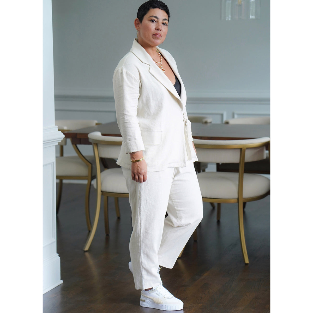 Simplicity S9714 sewing pattern envelope showing casual wear with a side tie