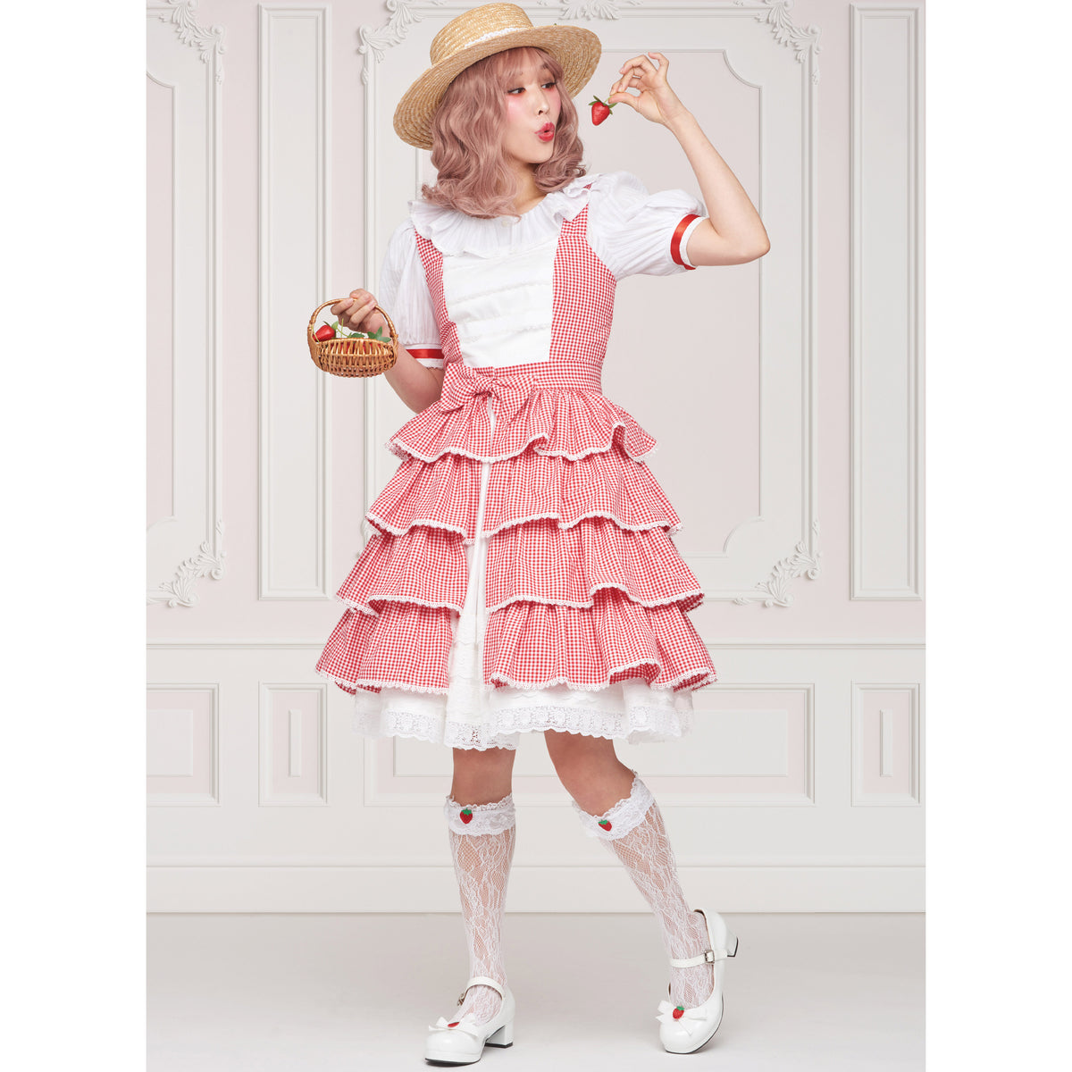 Simplicity S9735 sewing pattern envelope showing a women's costume