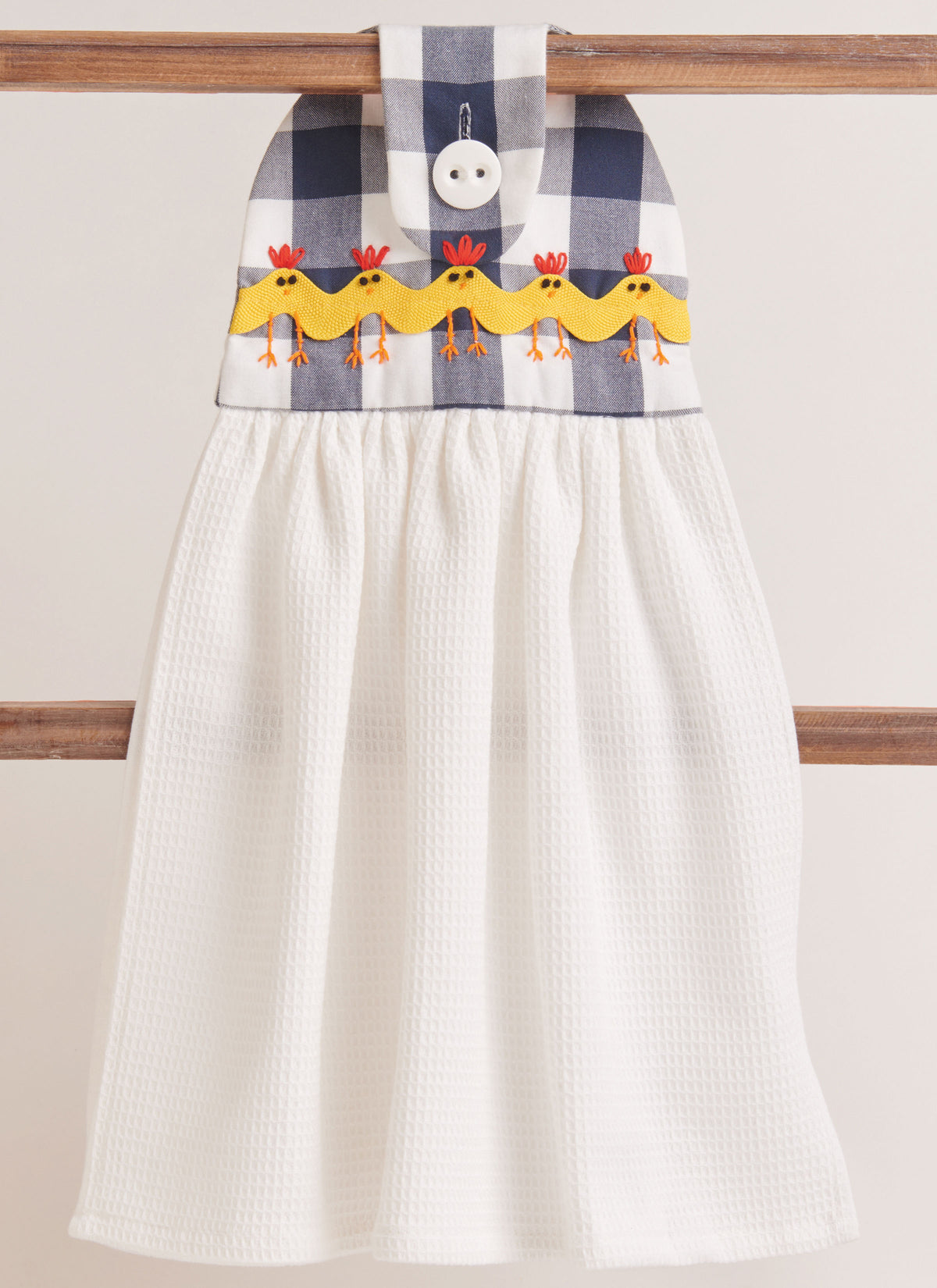 Simplicity S9873 sewing pattern envelope showing aprons