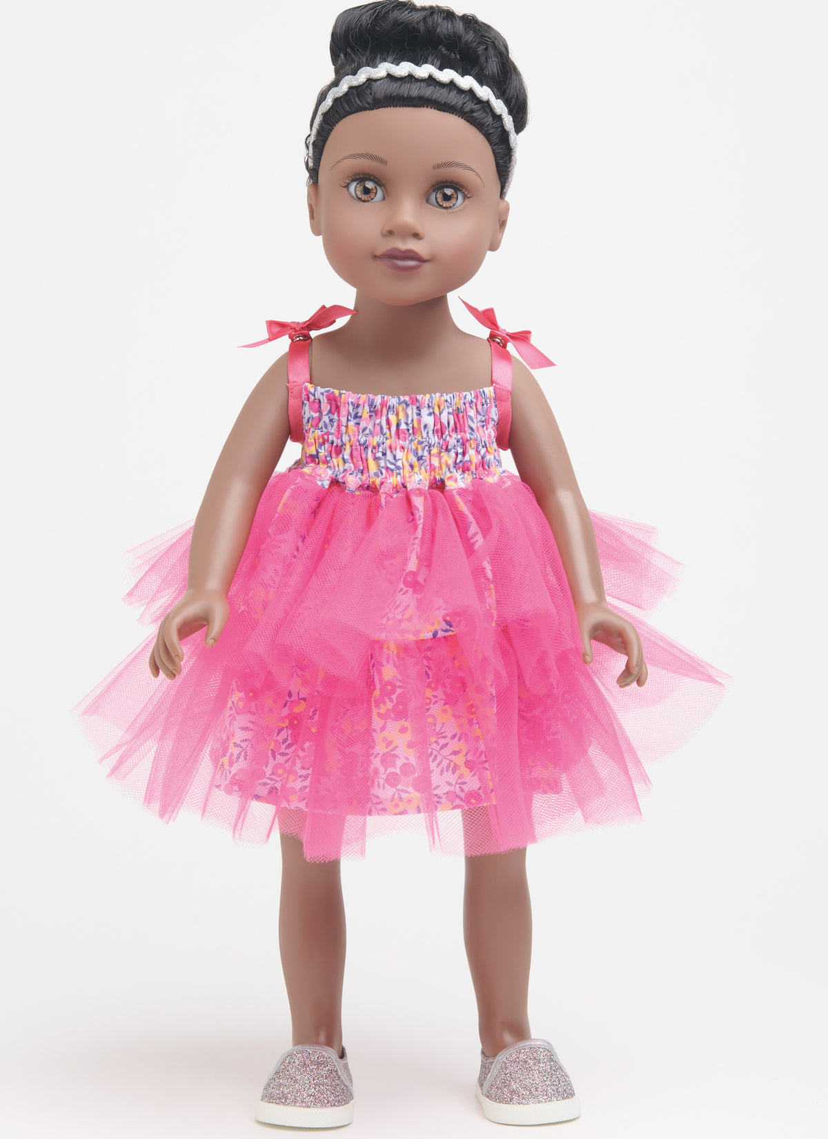 Simplicity sewing pattern S9904 envelope showing doll clothes designs