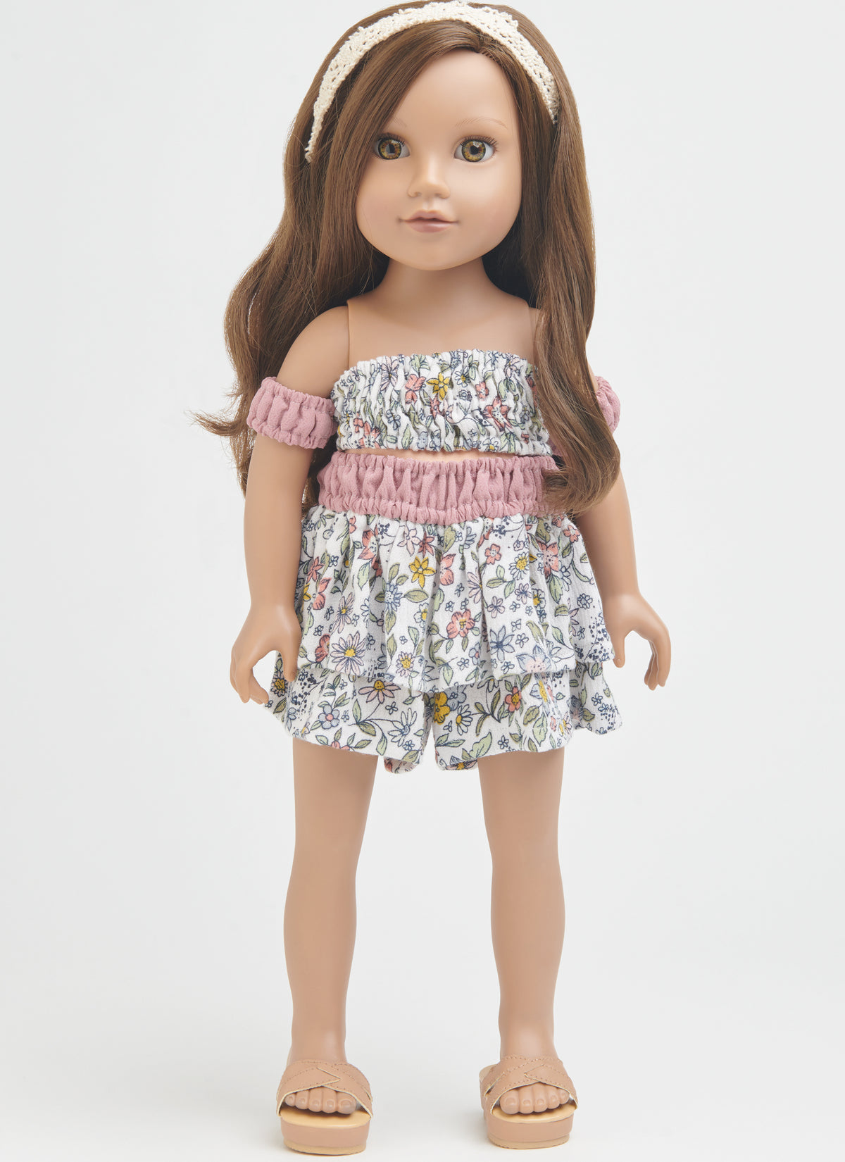Simplicity sewing pattern S9904 envelope showing doll clothes designs