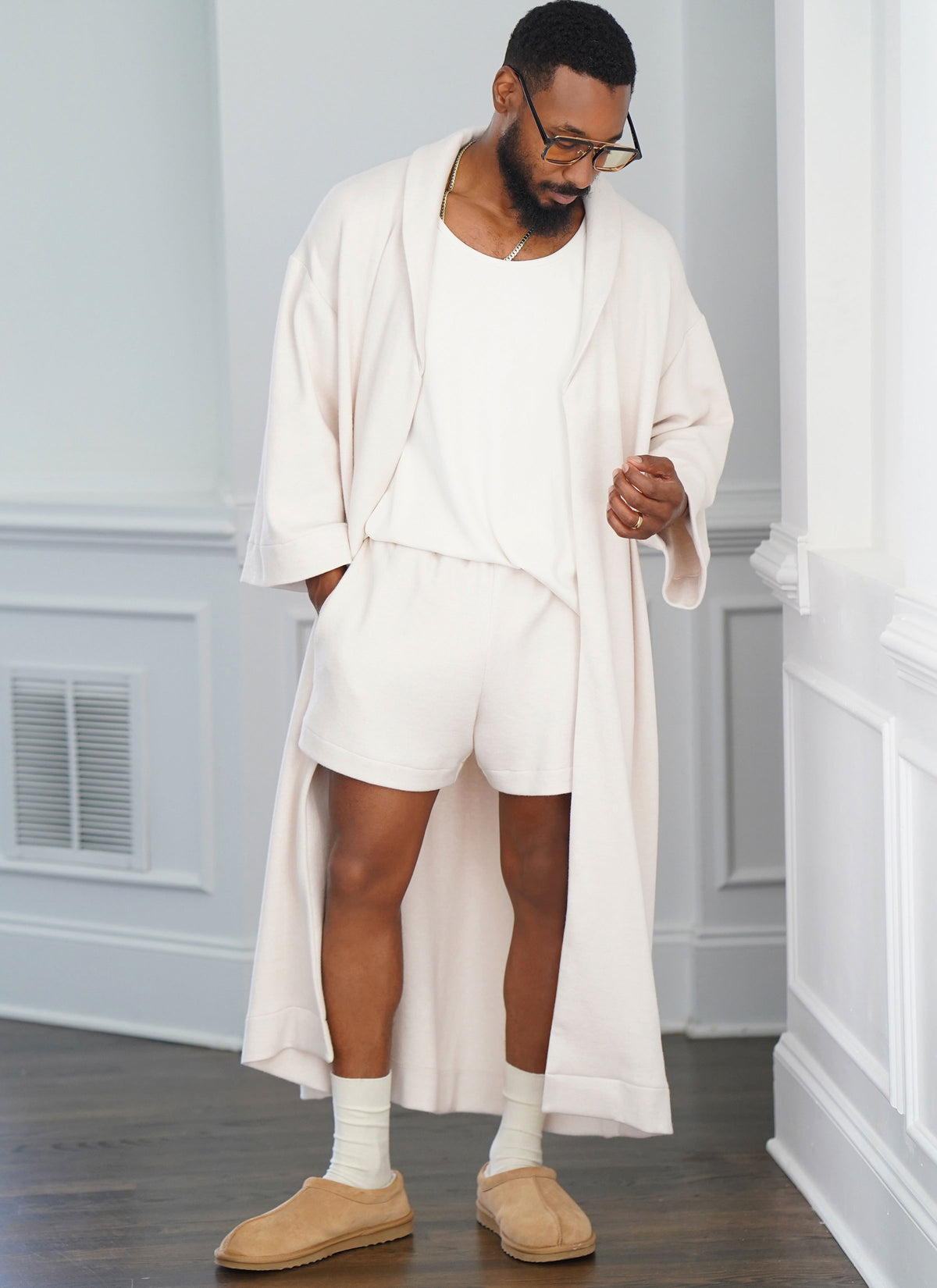 Simplicity S9931 sewing pattern envelope showing a men's lounge set
