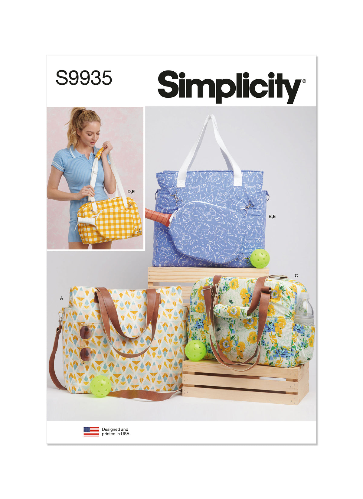 Simplicity S9935 sewing pattern envelope showing tote bags