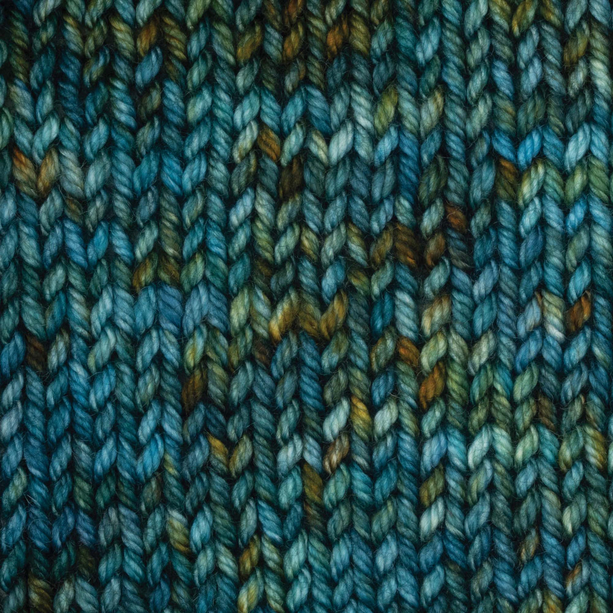 Skein of Symfonie Bella variegated merino yarn in Gulf Coast