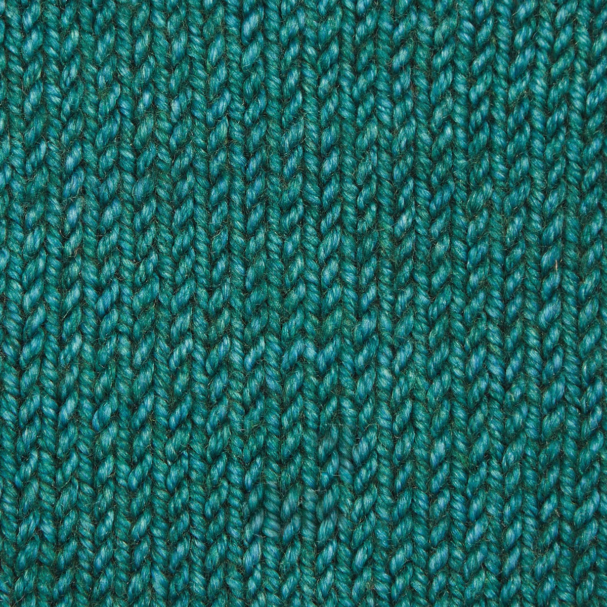 100g skein of Symfonie Luna yarn in Teal