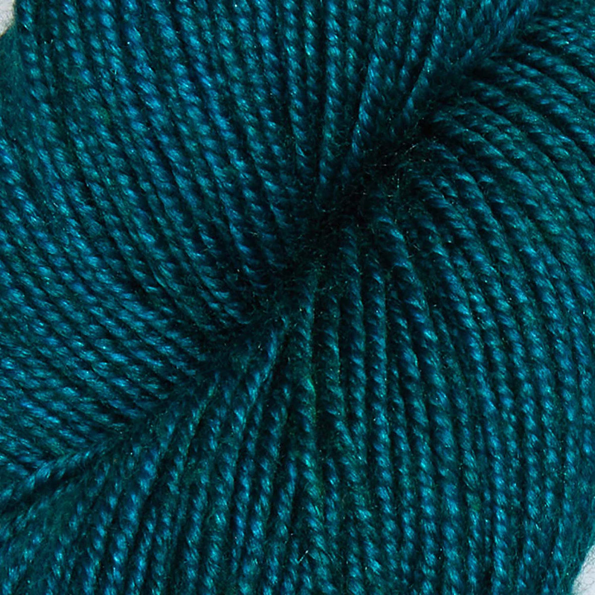 100g skein of Symfonie Luna yarn in Teal