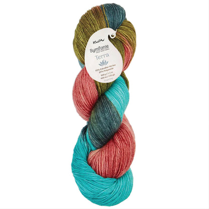 Skein of Symfonie Terra sock yarn in Spring Blush