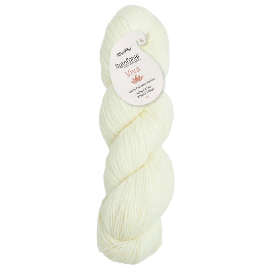 Skein of Symfonie Viva DK merino yarn in Jasmine