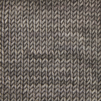 Skein of Symfonie Viva DK merino yarn in Mirror