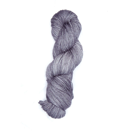 Skein of Symfonie Viva DK merino yarn in Mirror