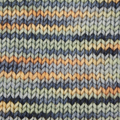 Skein of Symfonie Viva DK merino yarn in New York New York
