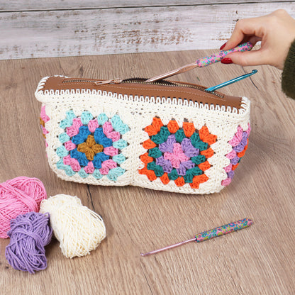 Granny square crocheted bag with zip