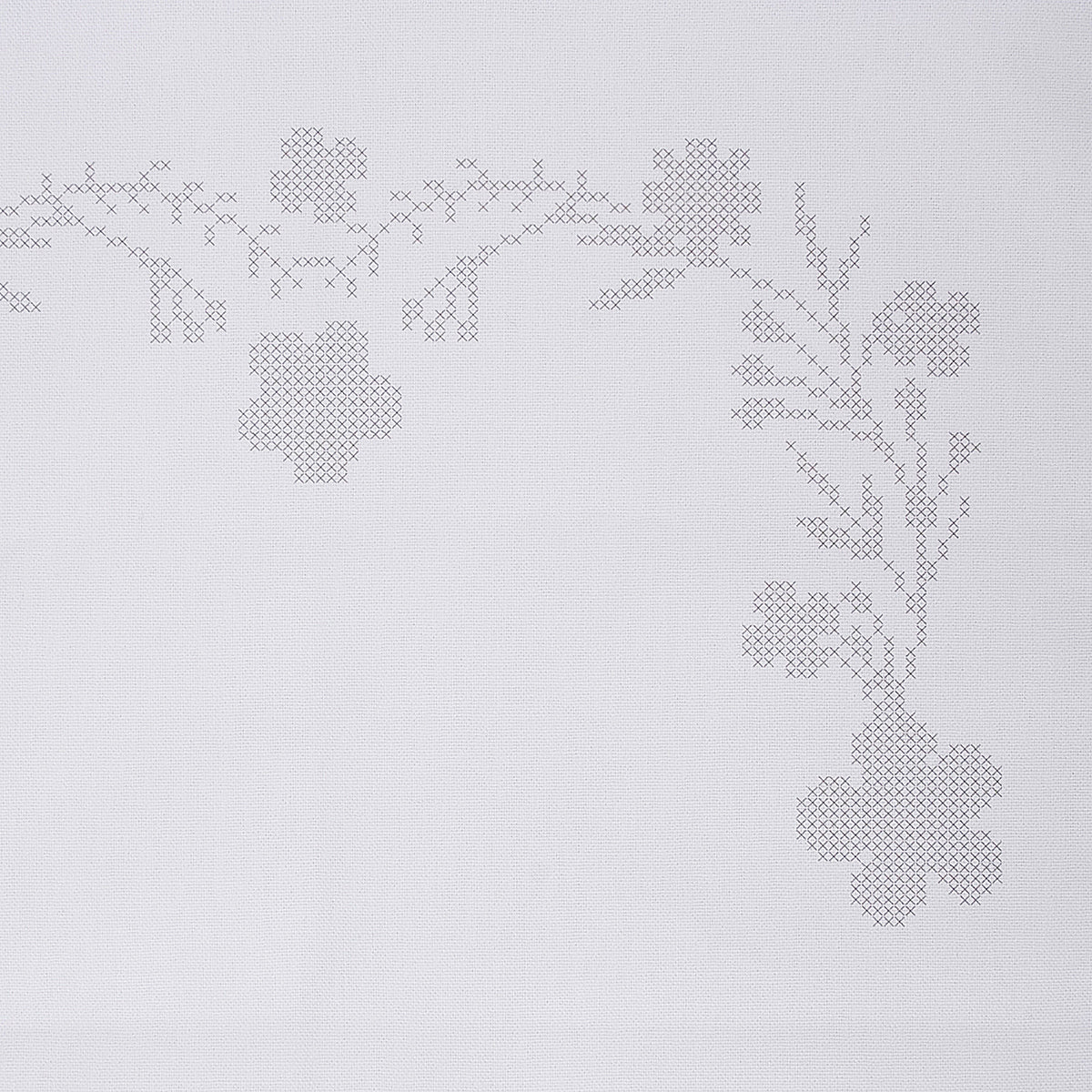 Pre-printed cotton table runner with daisy flower cross stitch design