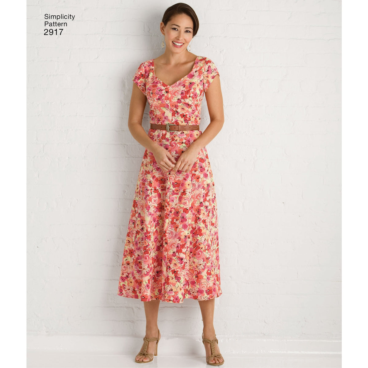 Simplicity S2917 sewing pattern envelope showing dresses, tunic and skirt
