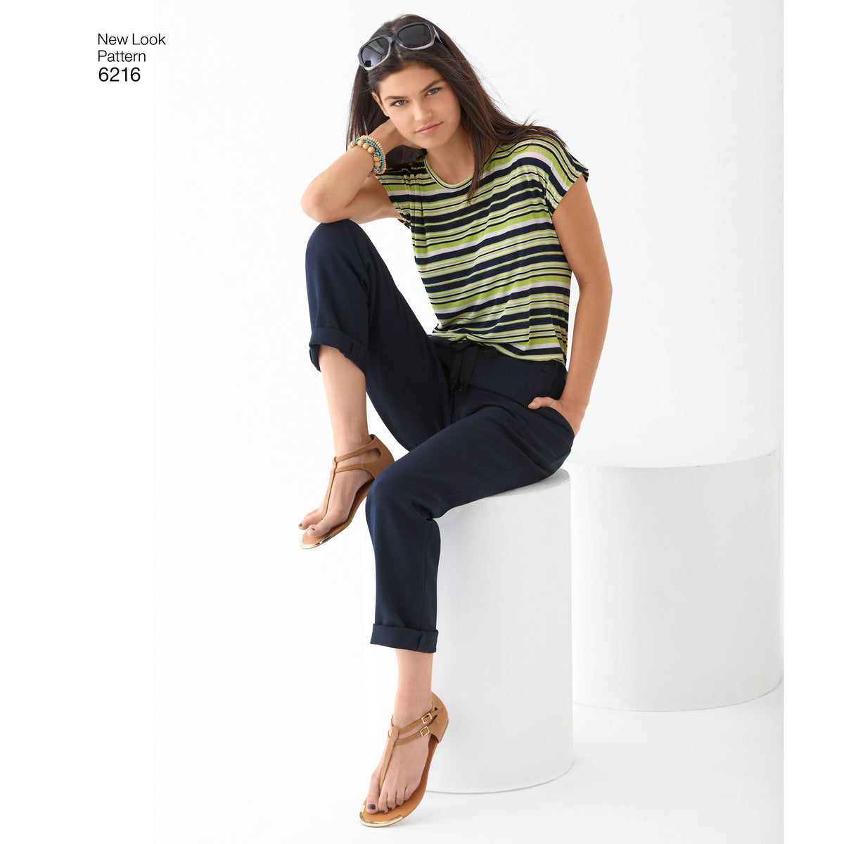 New Look N6216 sewing pattern envelope showing an easy knit top with a scoop neck and short all-in-one sleeves