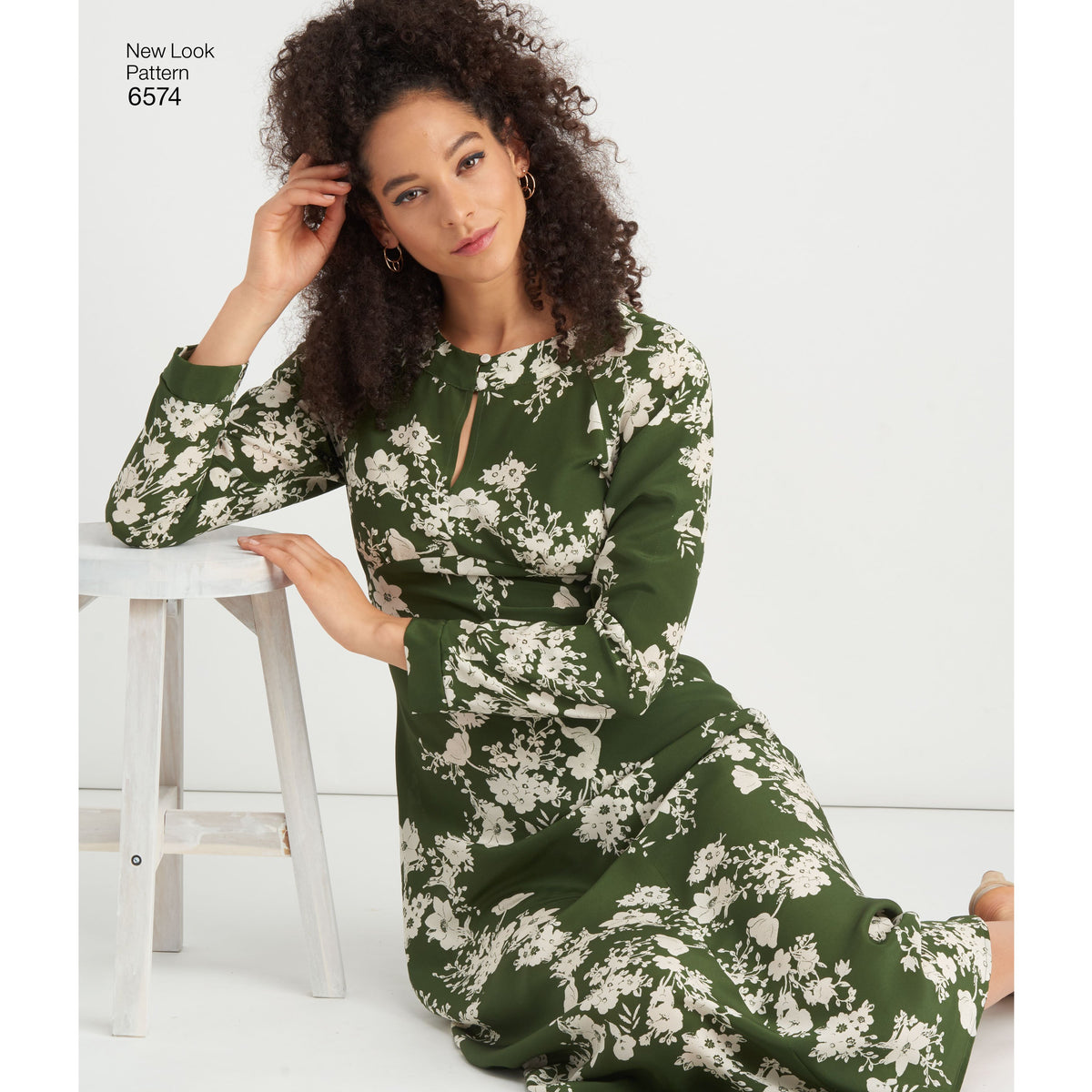 New Look N6574 sewing pattern envelope showing misses' dresses with sleeve options