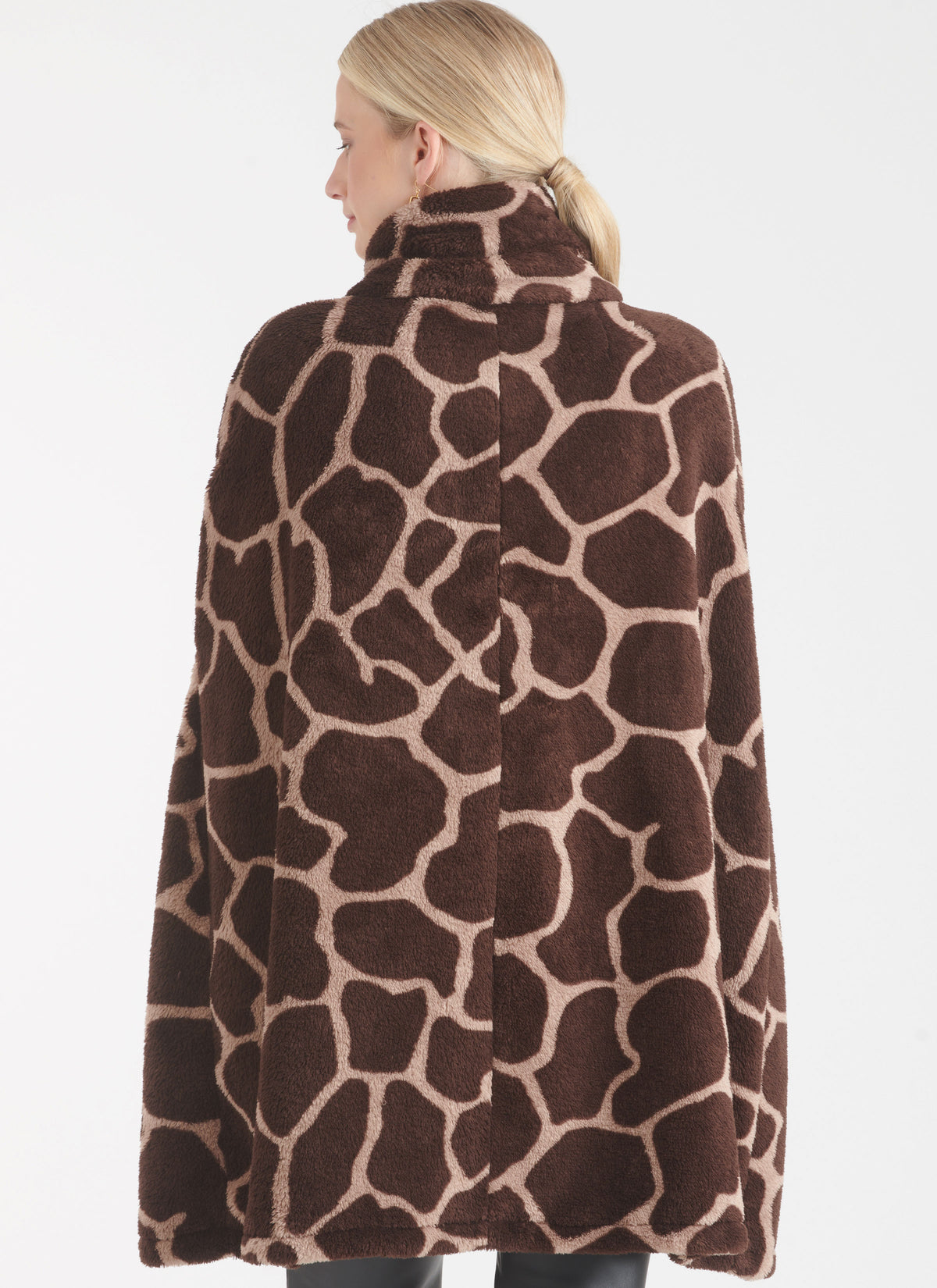 New Look sewing pattern N6768 envelope showing a semi-fitted unlined cape