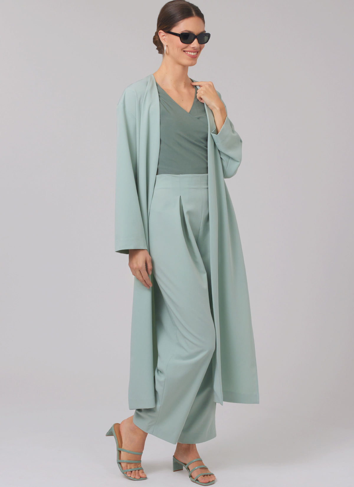 New Look sewing pattern N6796 envelope showing a loose-fitting pull-on coat