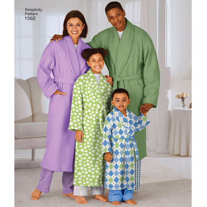 Simplicity 1562 pattern envelope showing family dressing gowns