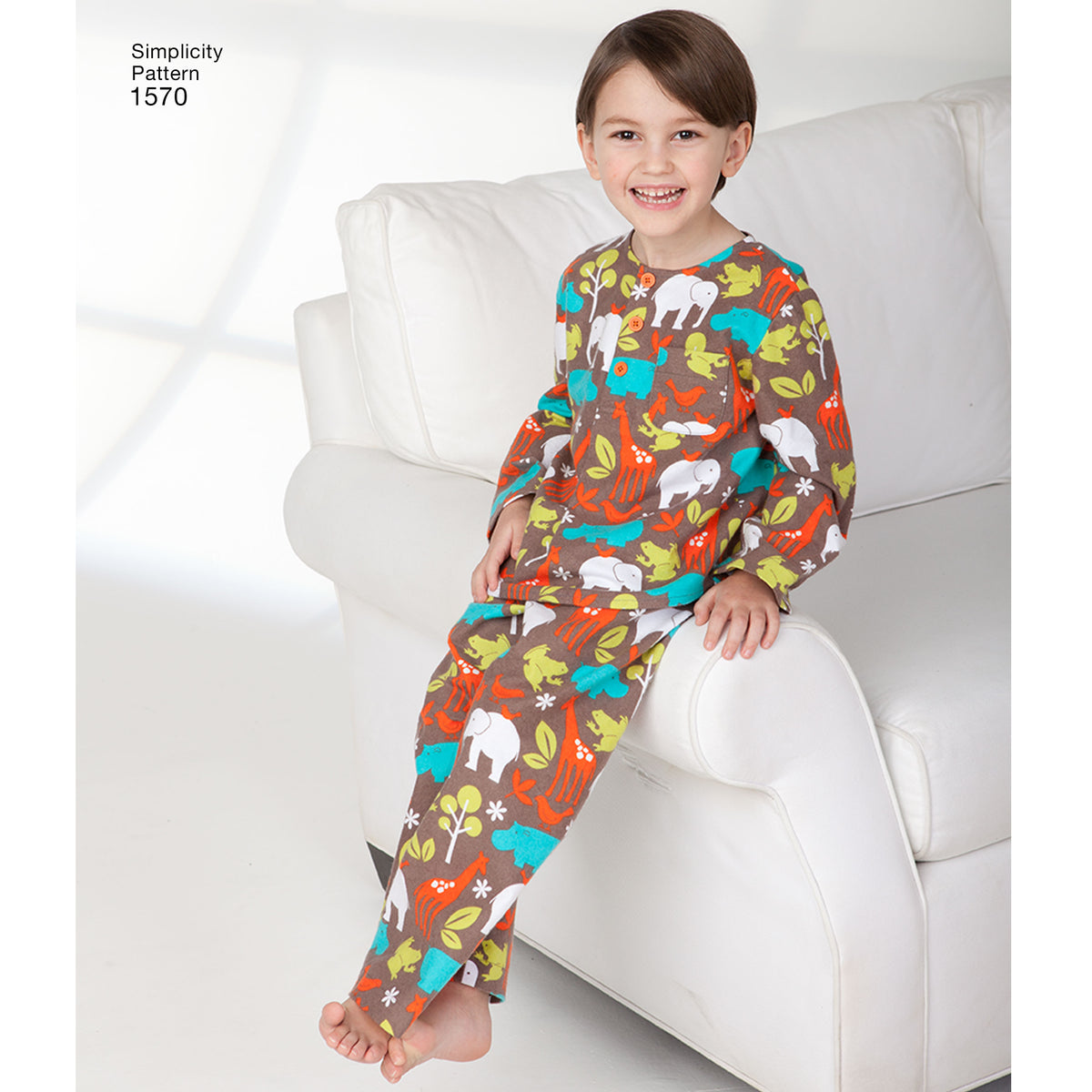 Simplicity S1570 sewing pattern envelope showing children's sleepwear
