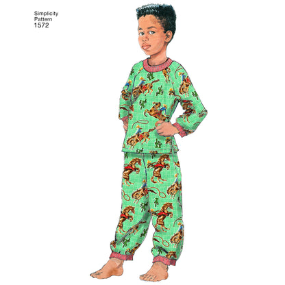 Simplicity S1572 sewing pattern envelope showing toddler sleepwear