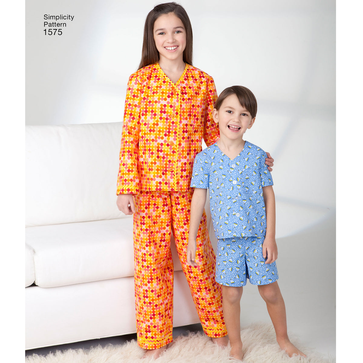 Simplicity S1575 sewing pattern envelope showing children's sleepwear