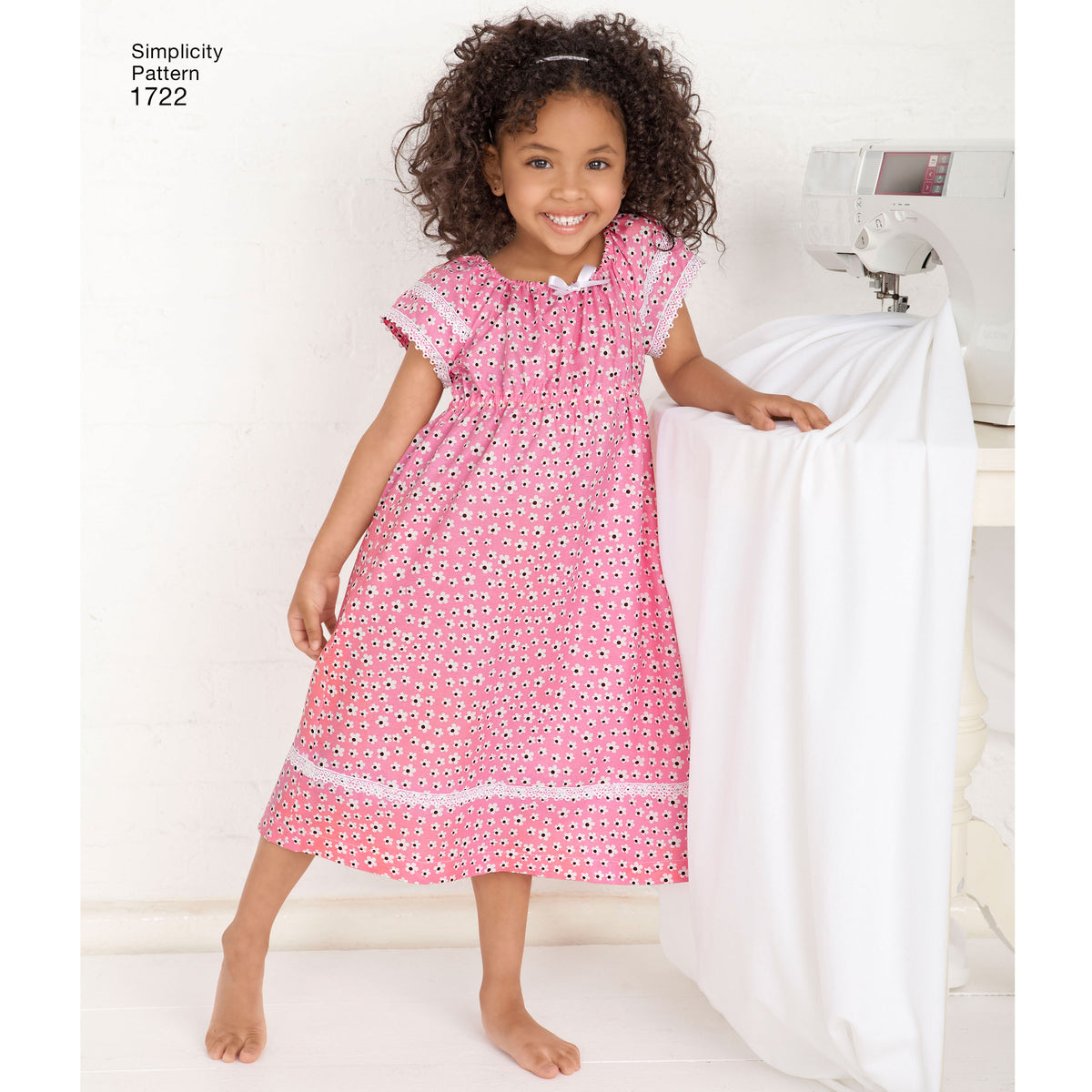 Simplicity S1722 sewing pattern envelope showing children's sleepwear