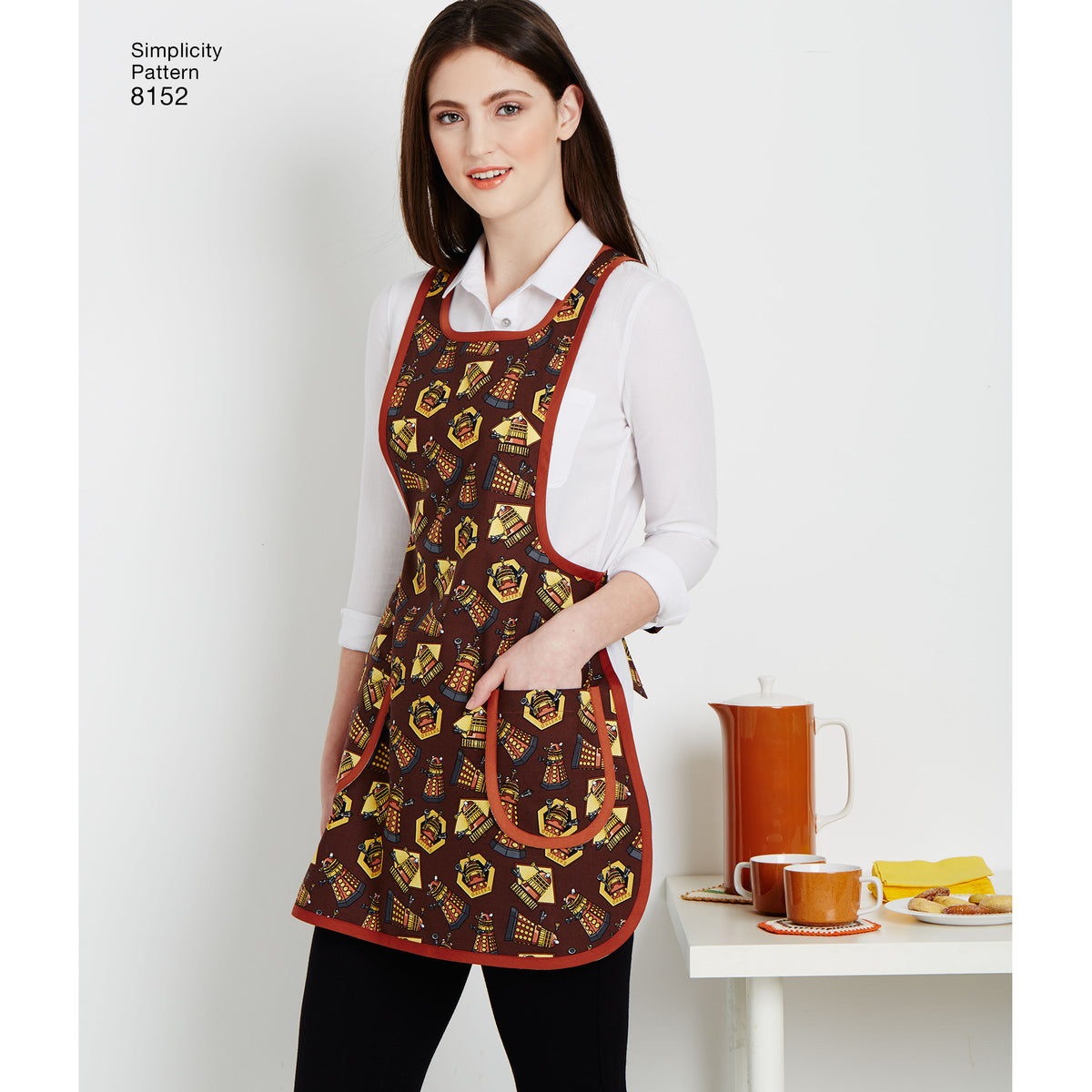Simplicity 8152 sewing pattern envelope showing aprons designs