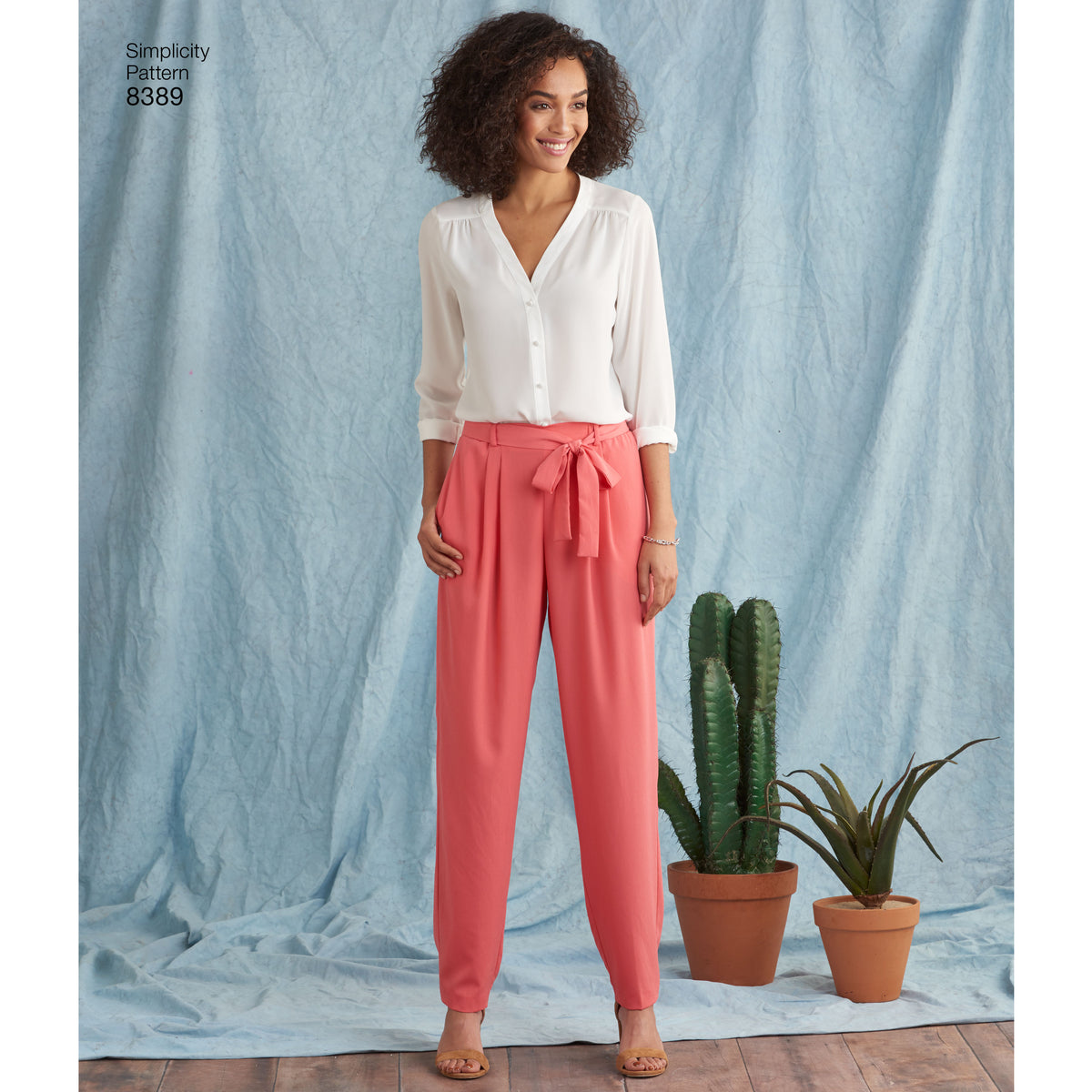 Simplicity S8389 sewing pattern envelope showing trousers in different lengths