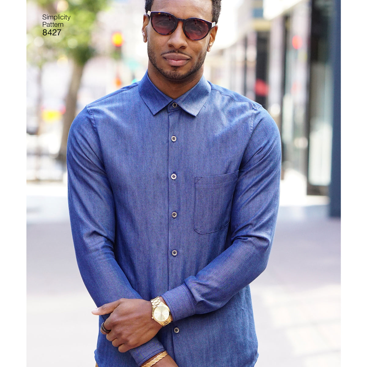Simplicity S8427 sewing pattern envelope showing men's fitted shirts
