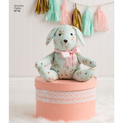 Simplicity S8716 sewing pattern envelope showing elaine heigl stuffed animals