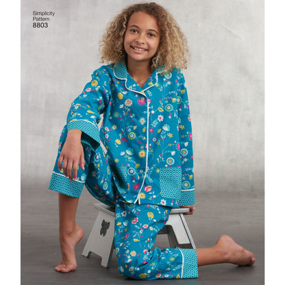 Simplicity S8803 sewing pattern envelope showing mother & daughter lounge set