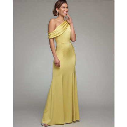 Simplicity S8870 sewing pattern envelope showing misses' special occasion dress designs