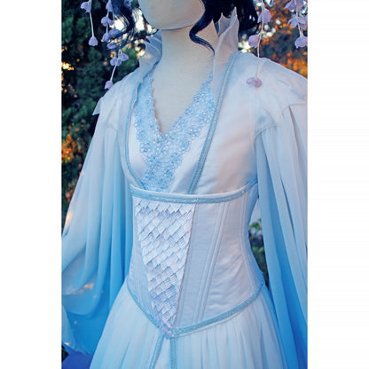 Simplicity S8971 sewing pattern envelope showing an ice queen costume