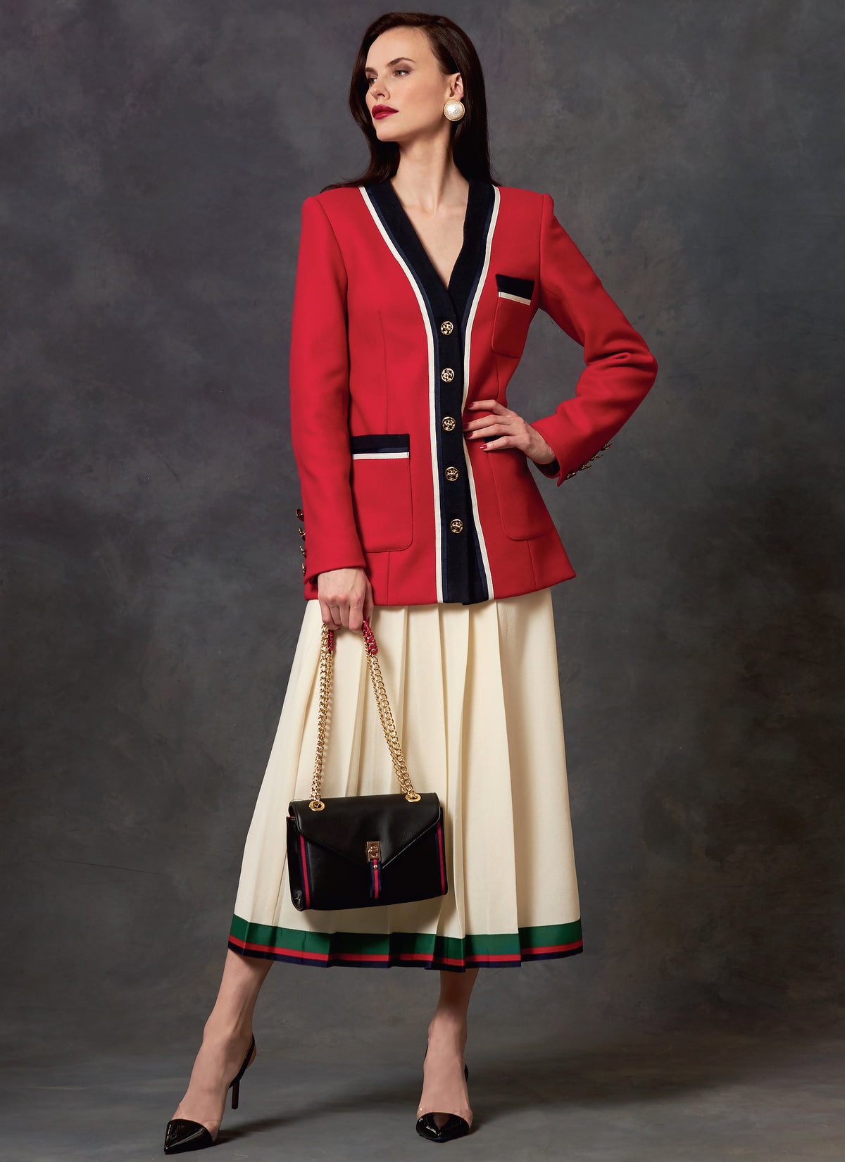Vogue Patterns V1643 pattern envelope showing semi-fitted, lined jacket with button front