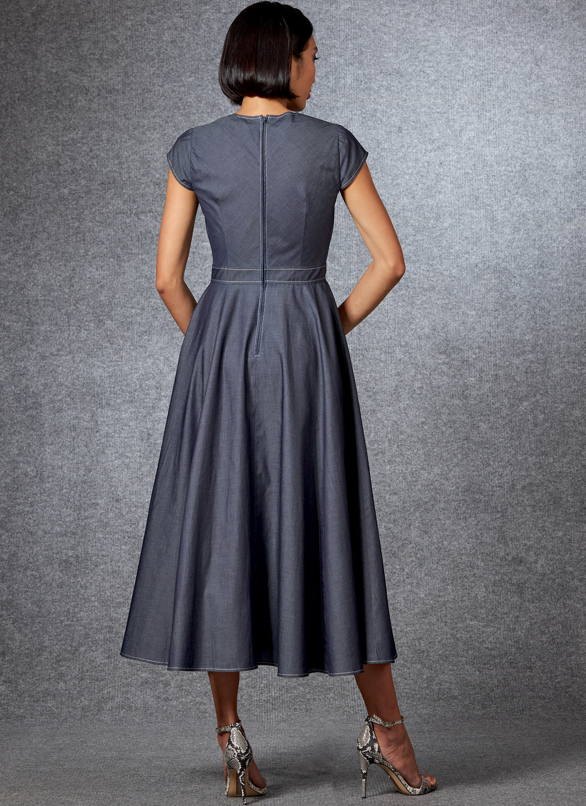 Vogue Patterns V1672 pattern envelope showing lined dress with a fitted bodice
