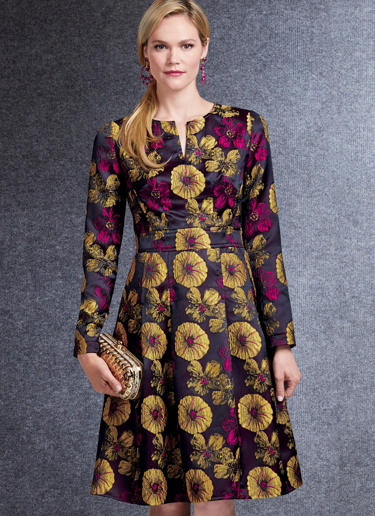 Vogue Patterns V1737 pattern envelope showing fitted, lined dress